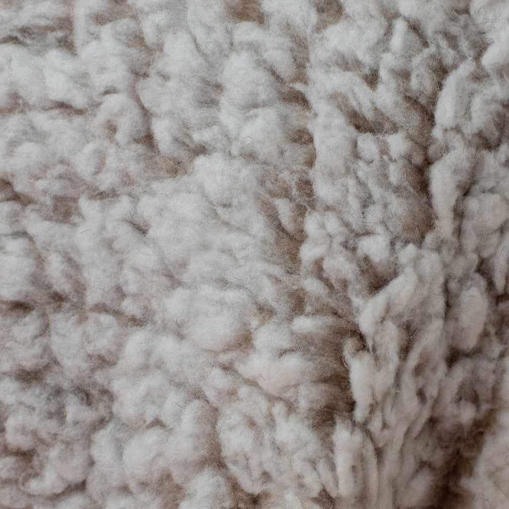 LONG DOUBLE-FACED SYMIL FLEECE IN DISCHARGED EFFECT OF WHITE AND BROWN
