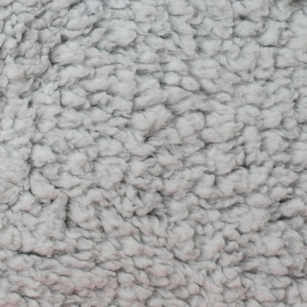 MID-LENGTH DOUBLE-FACED SYMIL FLEECE IN DISCHARGED EFFECT OF BLACK